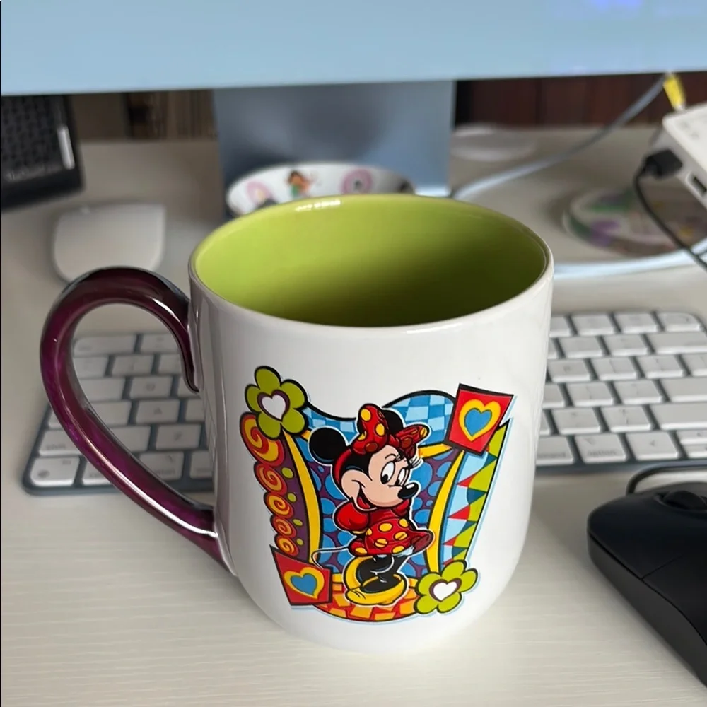 Disney Minnie Mouse Mug - White and Purple - Picture 3 of 5